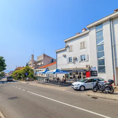 Ivana 茨里克韦尼察