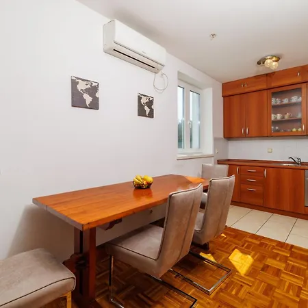 Appartement Ivana *